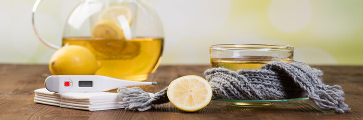 tee mit zitronen für die gesundheit