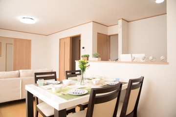 ダイニングテーブル