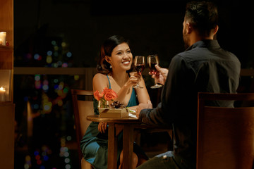 Date in restaurant