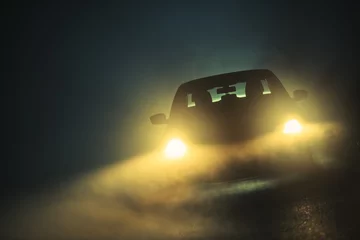 Rolgordijnen Auto rijden in de mist © Tomasz Zajda