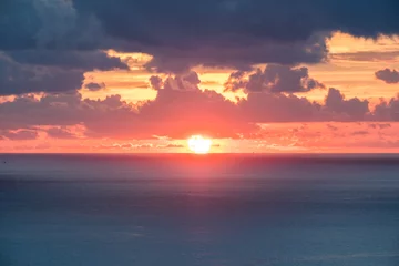 Foto op Plexiglas Beautiful sunset over sea © Mumemories