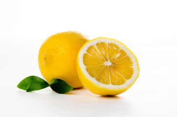 composition of lemon and mint leaves