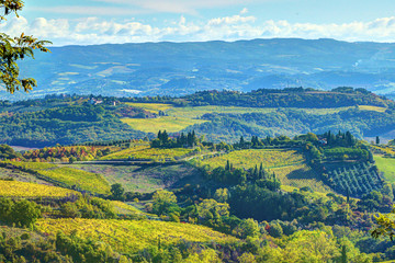 Fototapeta na wymiar View from hills above San Gimignano, Italy