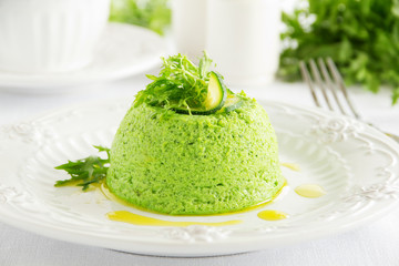 Flan-zucchini cake.