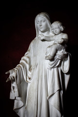 Fototapeta na wymiar Estatua virgen maria