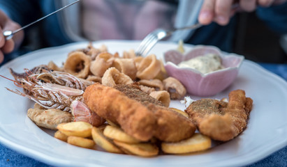  Fried seafood