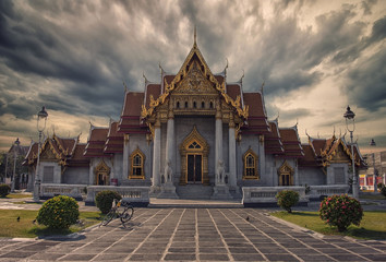 Fototapeta premium Marble temple in Bangkok