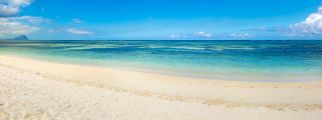Sandy tropical beach. Panorama.
