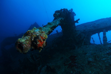 Fototapeta na wymiar Old air artillery over the wreck name is SS Thistlegorm