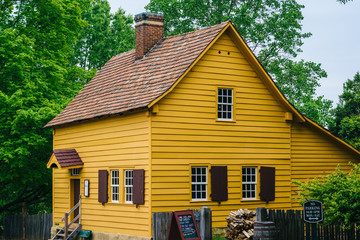 Fototapeta na wymiar Yellow house in Old Salem, Winston-Salem, North Carolina.