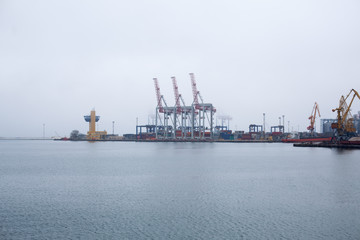 Cargo crane sea port