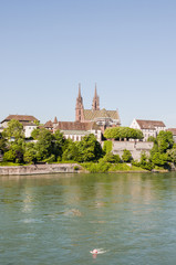 Obraz premium Basel, Stadt, Basel-Stadt, Stadt, Münster, Kirche, Pfalz, Rhein, Rheinufer, Grossbasel, Altstadthäuser, Münsterplatz, Frühling, Sommer, Schweiz
