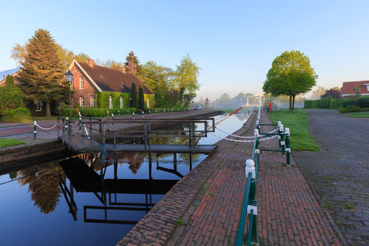 Ostfriesische Landschaften, M&uuml;hle in Westgro&szlig;efehn