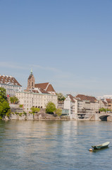 Basel, Stadt, Martinskirche, Kirche, Rhein, Rheinufer, Rheinbrücke, Grossbasel, Basel-Stadt, Altstadthäuser, Frühling, Sommer, Schweiz