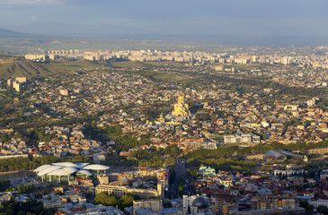 Вид с высоты птичьего полета на Тбилиси. Грузия.