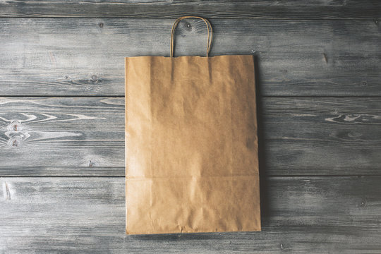 Brown shopping bag front