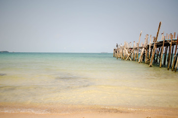 Fototapeta premium Sea and fishing bridge