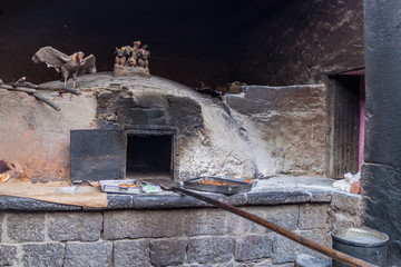Plakat Colonial clay oven in Pisac village, Peru