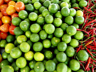 chilli lemon and tamnto in market
