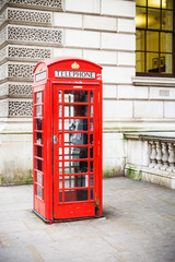 Fototapeta na wymiar Red british callbox in London