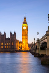 Fototapeta na wymiar Houses of Parliament and Big Ben in London at sunset