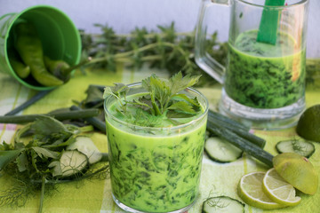Smoothie von grünen Gemüse-Mix