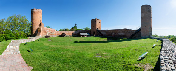 Zamek w Czersku © Dejan Gospodarek