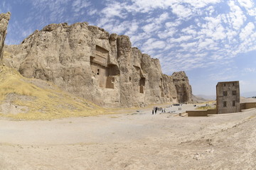 Fototapeta premium Tomb of the Persian Kings on rocks, Shiraz, Iran