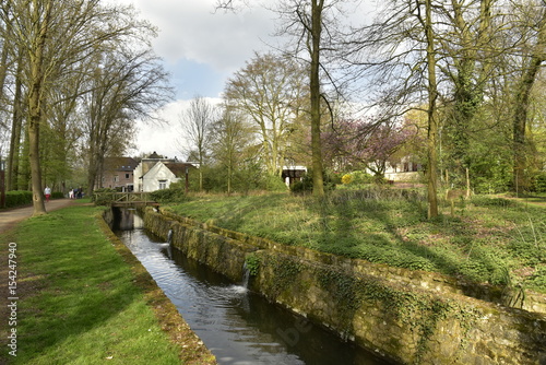 La Woluwe Juste En Amont Du Moulin à Eau De Lindekemale à