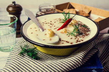 Creamy cauliflower soup