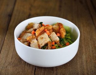green noodles with pork