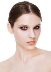 Obraz na płótnie Canvas Beauty fashion model with smokey eyes makeup