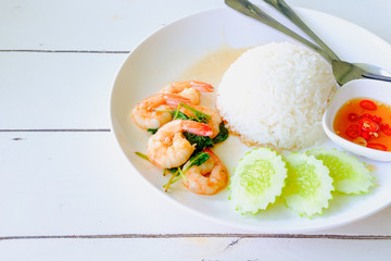 rice topped with fried shrimp and basil, thai foods menu delicious