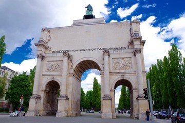 Fototapeta na wymiar Gate in Munich
