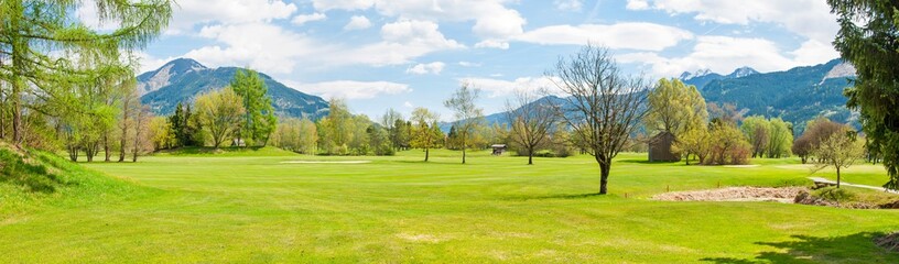 Fototapeta na wymiar Beautiful golf course Zell am See