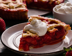 strawberry pie dessert