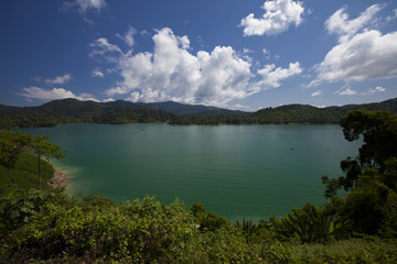 Fototapeta na wymiar Cheo Lan Lake, Thailand