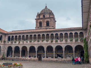 Fototapeta premium Plaza de Armas in Cusco Templo de la Compañía de Jesús Peru