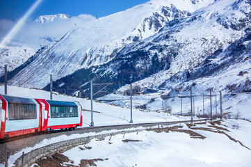 Naklejka premium Szwajcarska kolejka górska Glacier Express