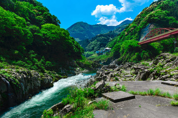 Fototapeta na wymiar 渓流と風景 日本 アジア
