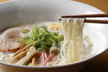 とんこつラーメン