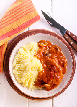 Chicken Stew With Gravy And Mashed Potatoes