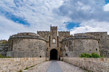 Obraz premium Gate d’Amboise in Rhodes, grand gate below the Palace of the Grand Master, Rhodes island, Greece