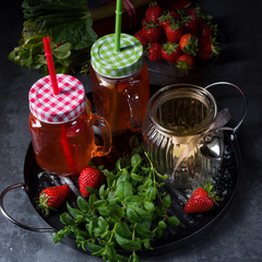 rhubarb-strawberry-lemonade