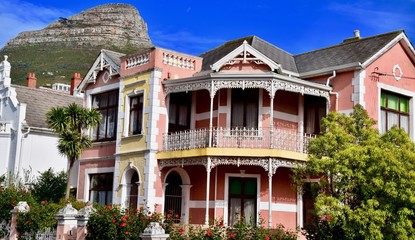 Fototapeta na wymiar Tafelberg mit Haus