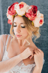 Naklejka premium Boudoir bride's morning