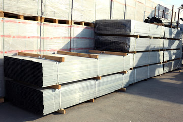 Goods for wholesale distribution outdoors