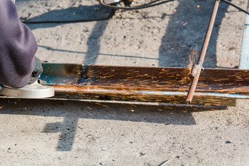 to process metal. to grind metal. to cut metal.