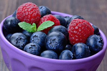 Raspberry with blueberry in a bowl
