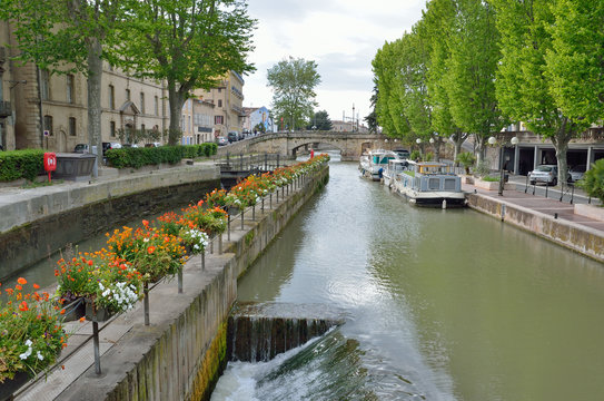 Gateway of the canal de la Robine in Narbonne